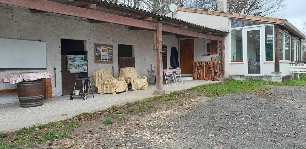Pailloles Ferme Equestre Des Abronsヴィラ エクステリア 写真